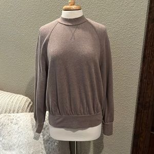 Universal Thread Crew Neck Sweater
